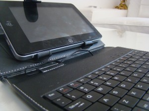 La HaiPad M7 sur dans sa pochette - clavier (pour l'un d'entre vous !)