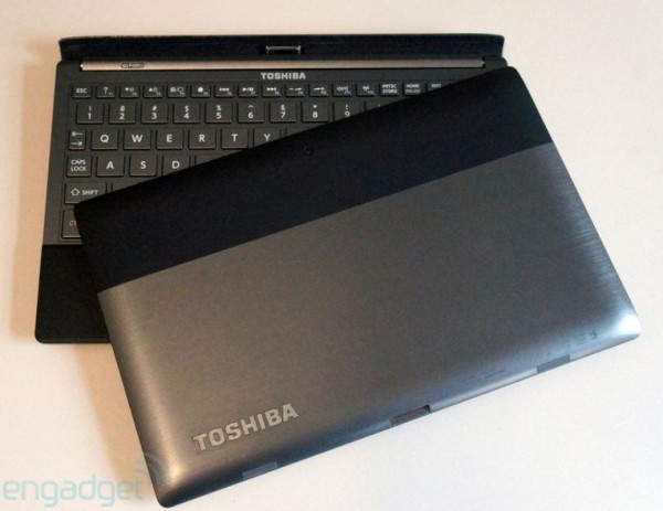 toshiba-hybride-dock-clavier