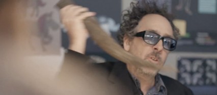 Tim Burton mimant les licornes zombies en pleine attaque