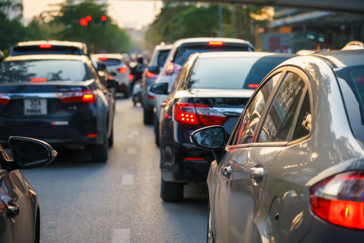 Et si ces voitures croisées chaque jour étaient en réalité des radars roulants ? Reconnaître une voiture radar