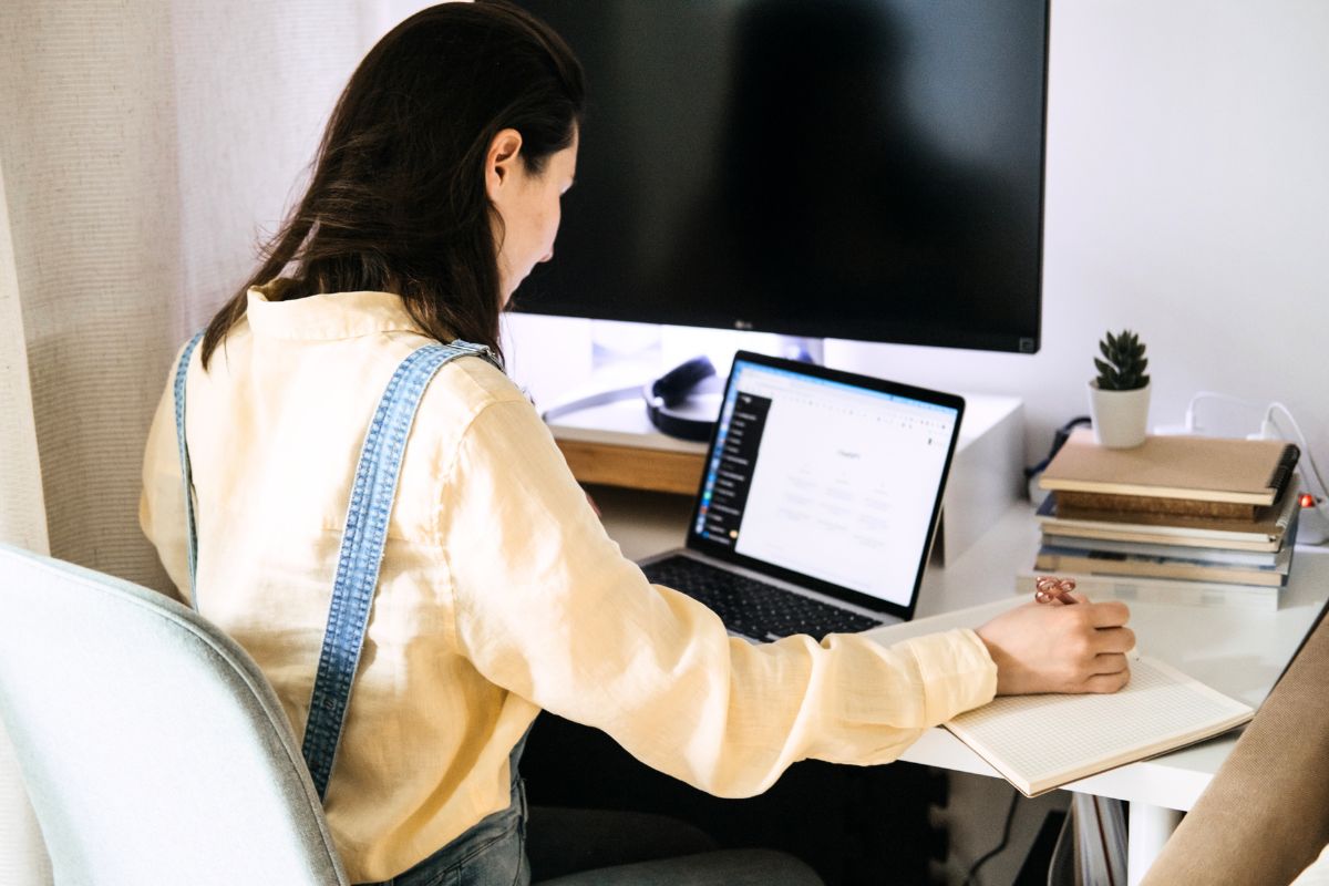 elle quitte tout pour un village du Sud