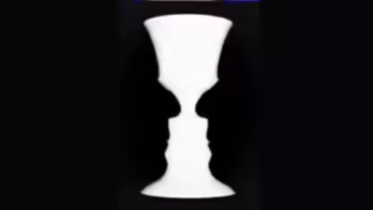 Deux hommes ou un vase ?